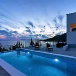 Legero Mit Pool 300 Meter Zum Villa Drasnice