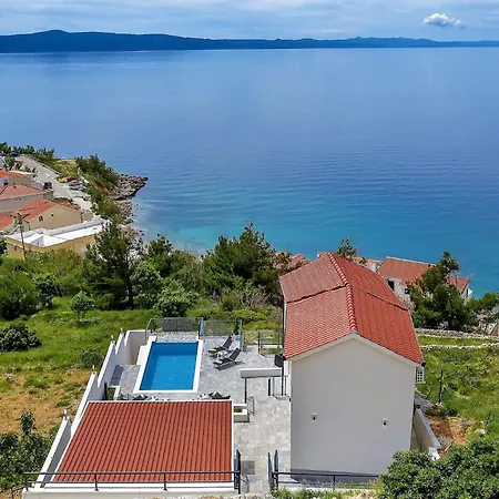 Legero Mit Pool 300 Meter Zum Villa